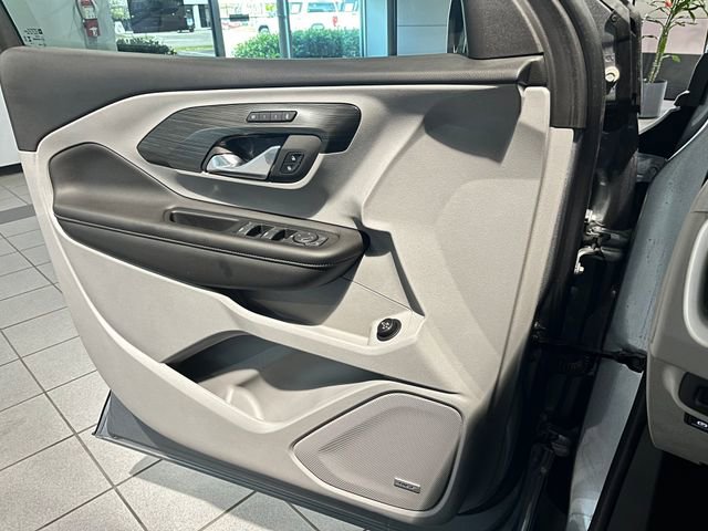 Certified 2023 GMC Terrain SLT w/ Infotainment Package II image 27