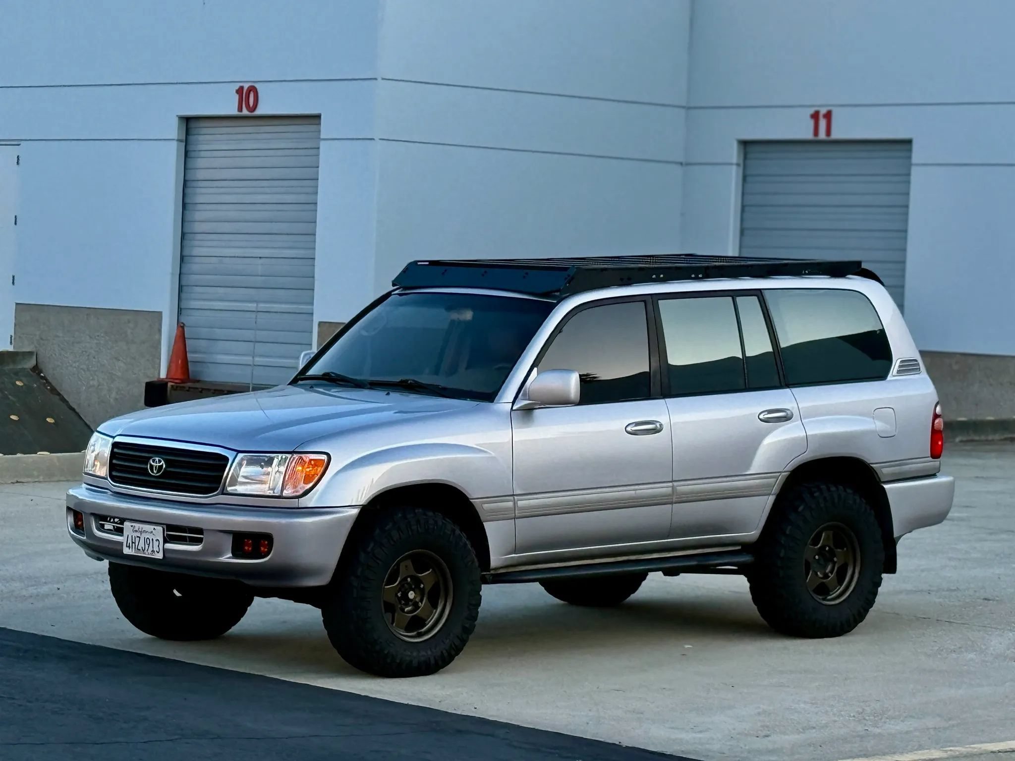 Used 2000 Toyota Land Cruiser AWD/4WD image 27