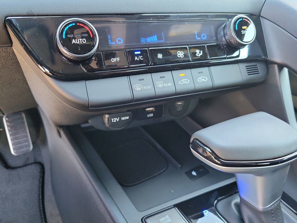 Used 2026 Hyundai Elantra Sport w/ Cargo Package FWD image 25