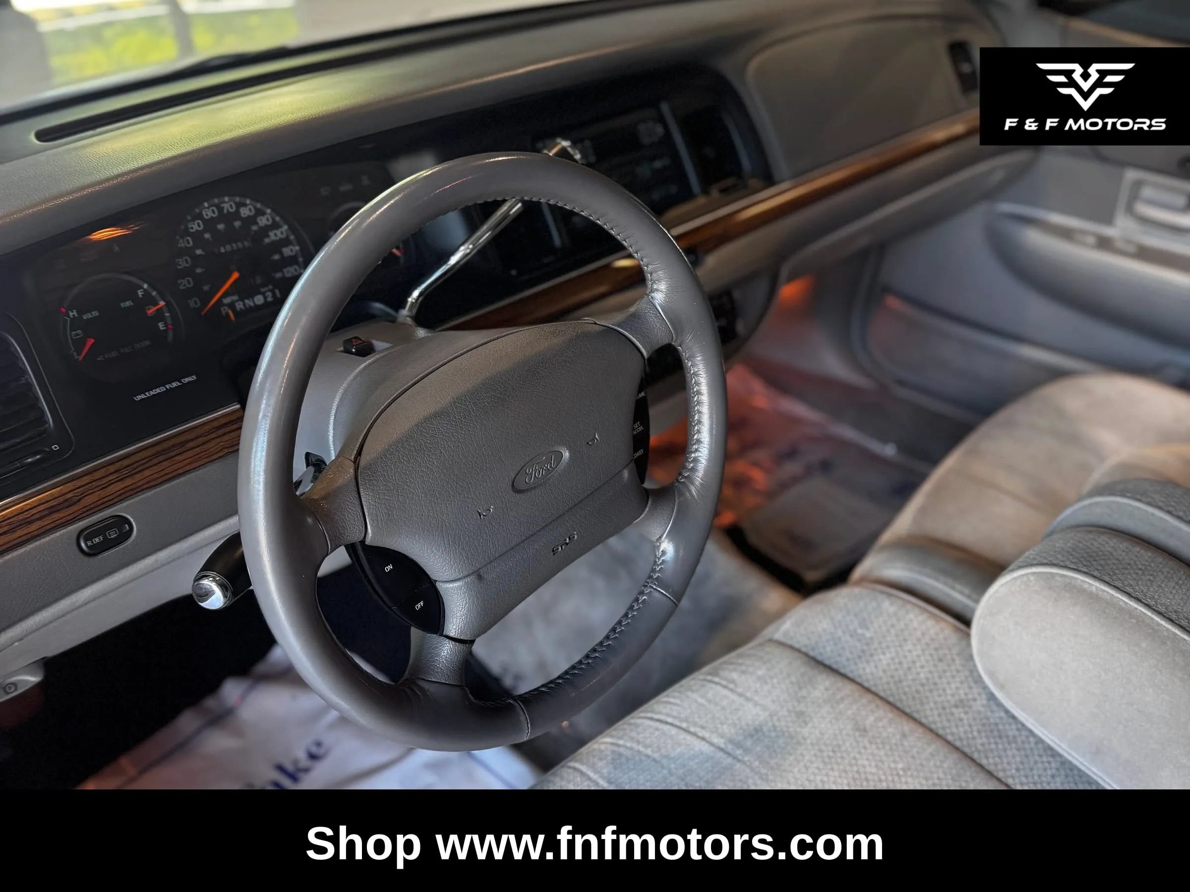 Used 1996 Ford Crown Victoria LX RWD image 8