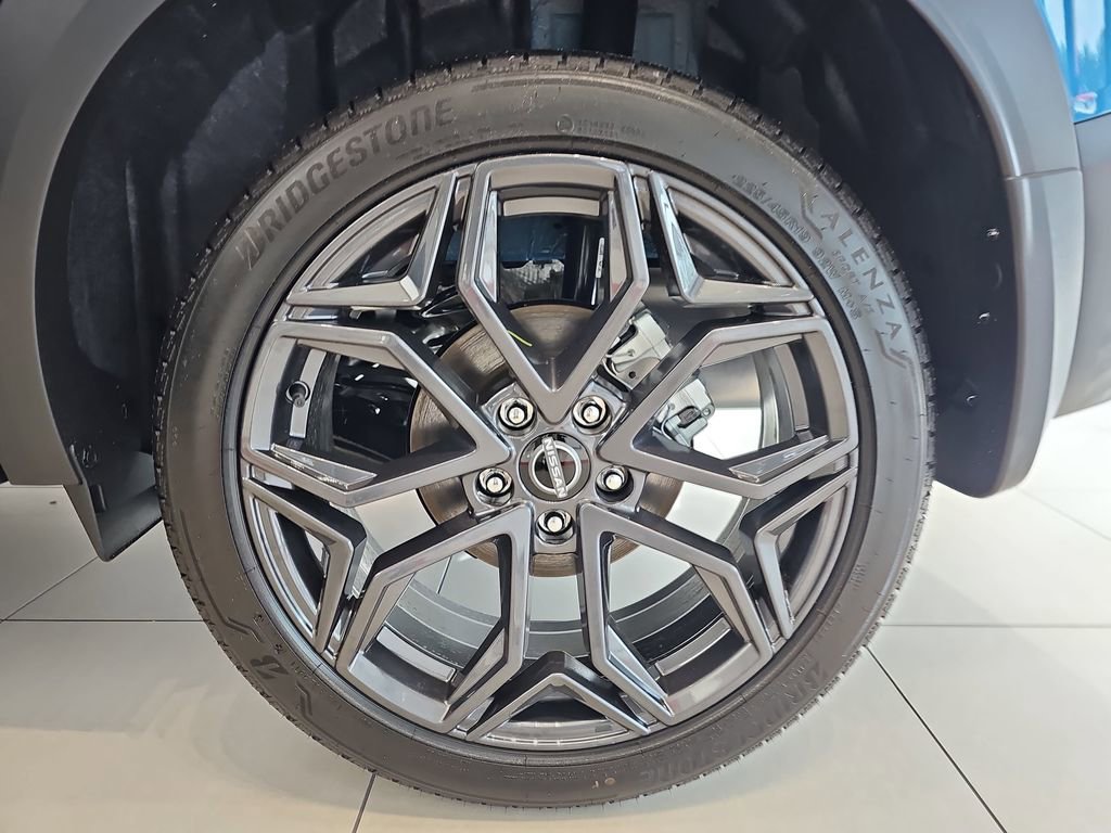New 2026 Nissan Kicks SR FWD image 35