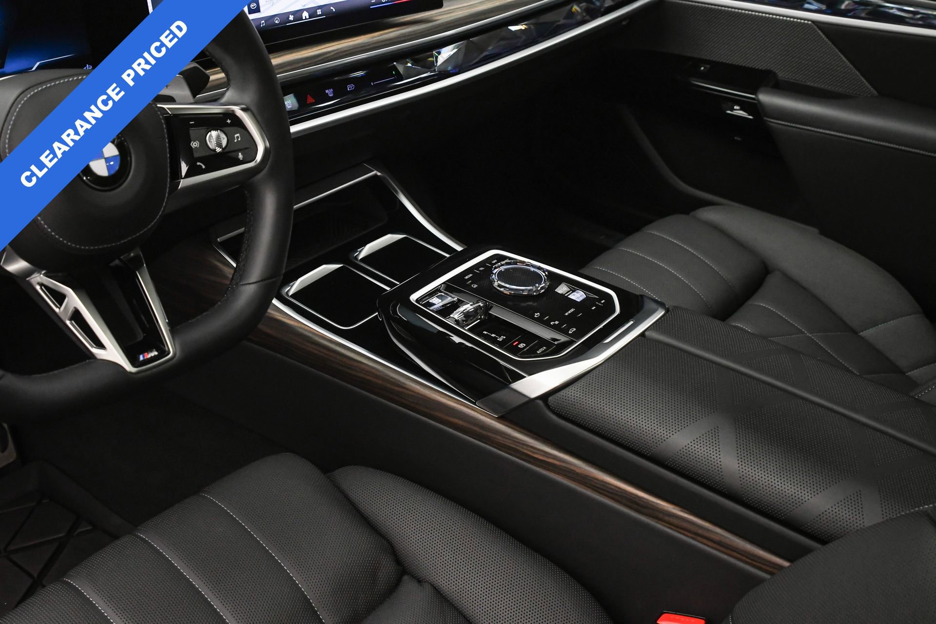 Used 2024 BMW 760i xDrive w/ Premium Package 2 image 38