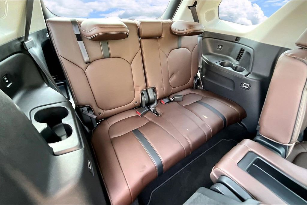 Used 2025 Honda Pilot Elite image 28