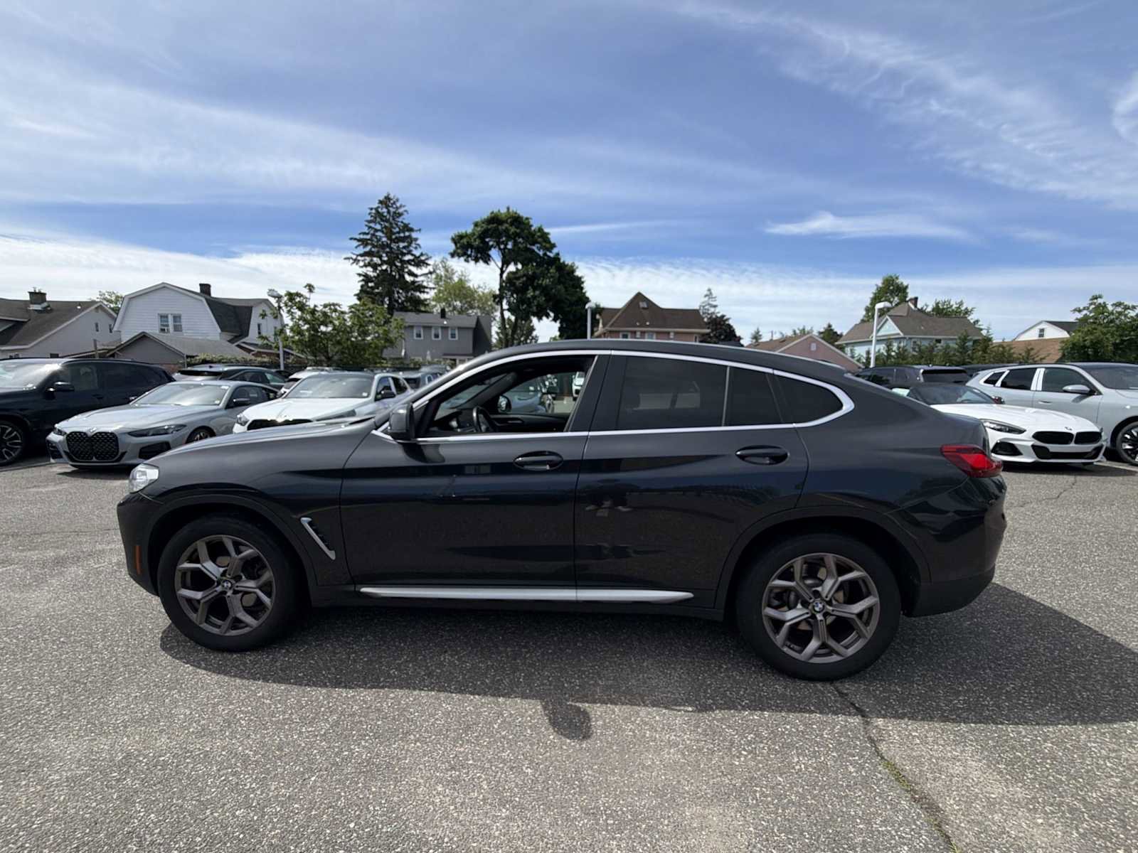 Used 2022 BMW X4 xDrive30i w/ Convenience Package AWD/4WD image 5