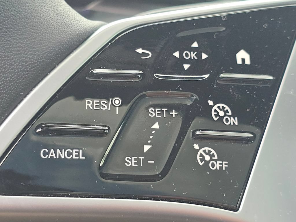 Used 2026 Mercedes-Benz GLB 250 4MATIC image 35