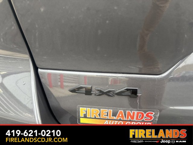 Used 2024 Jeep Grand Cherokee Altitude image 11