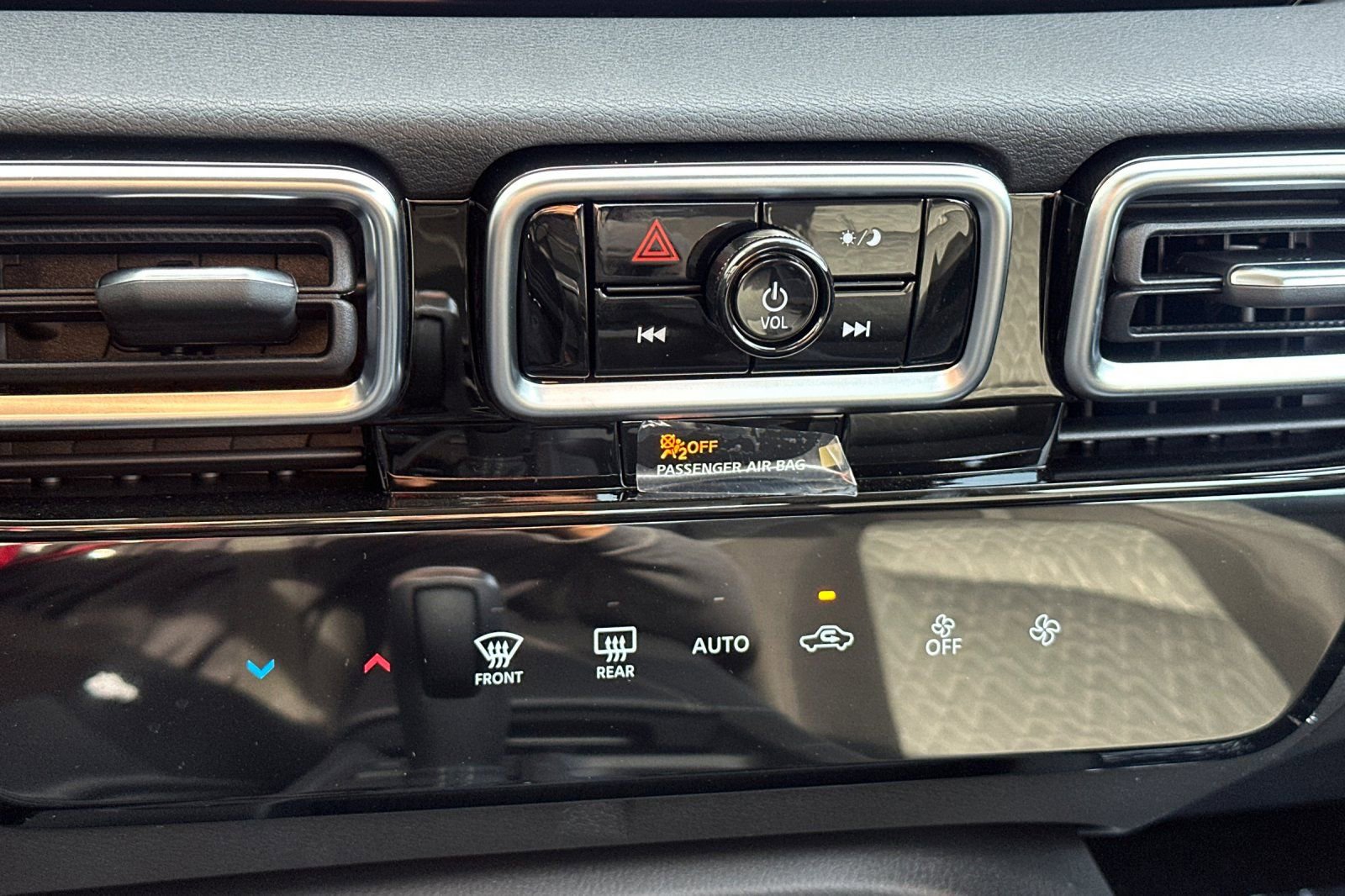 New 2026 Nissan Sentra SV w/ Floor Mat Package image 15