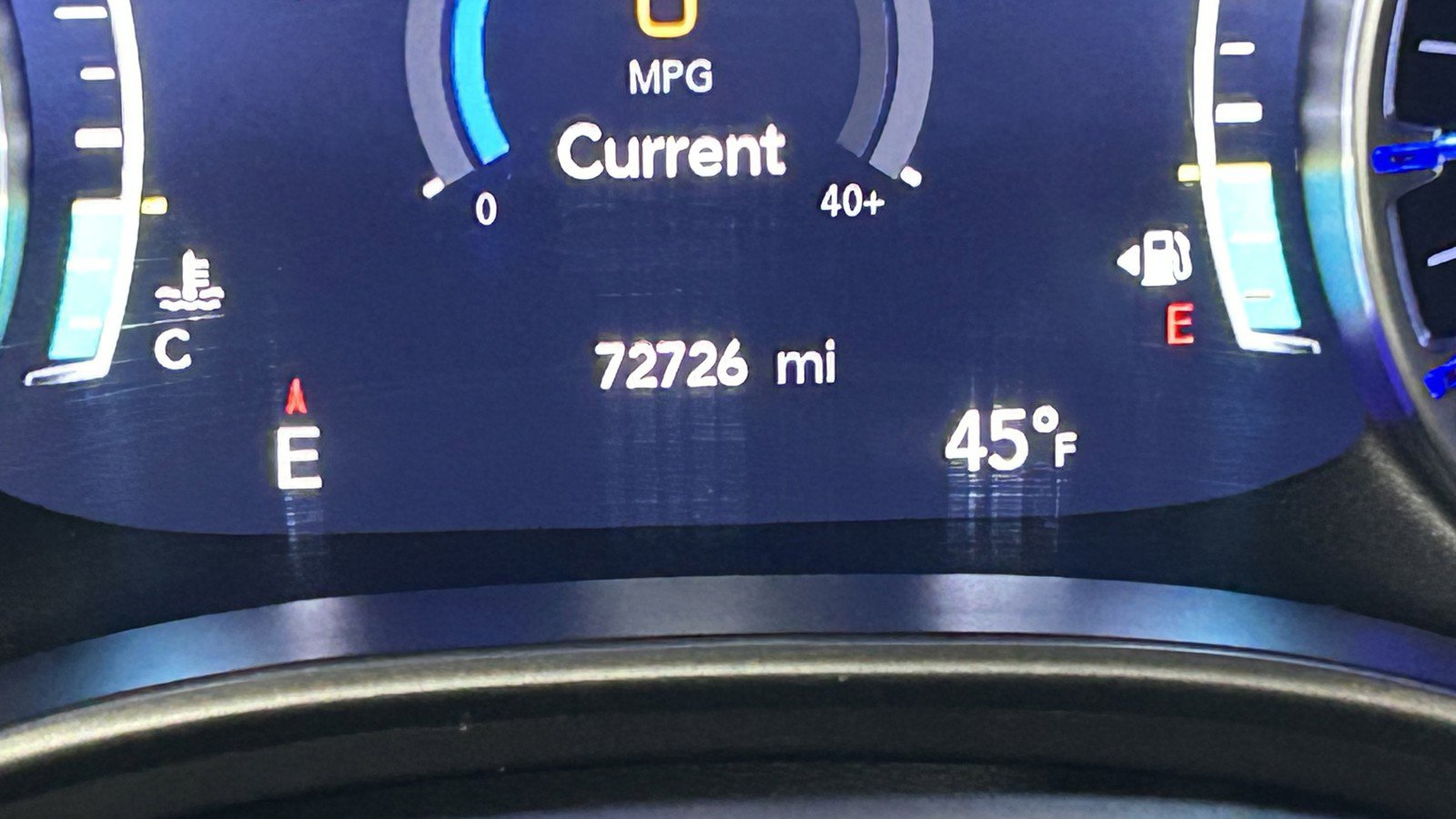 Used 2023 Chrysler Pacifica Touring-L image 28