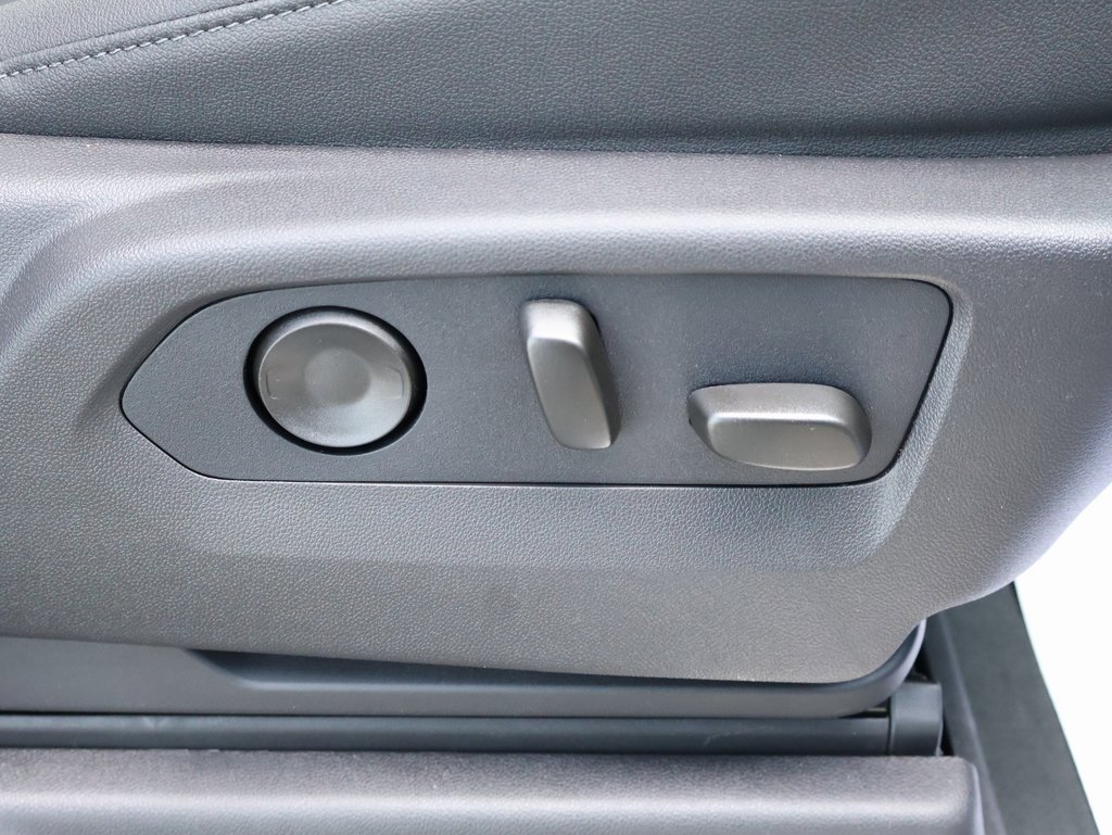 New 2026 GMC Sierra 1500 SLT w/ SLT Premium Plus Package image 46