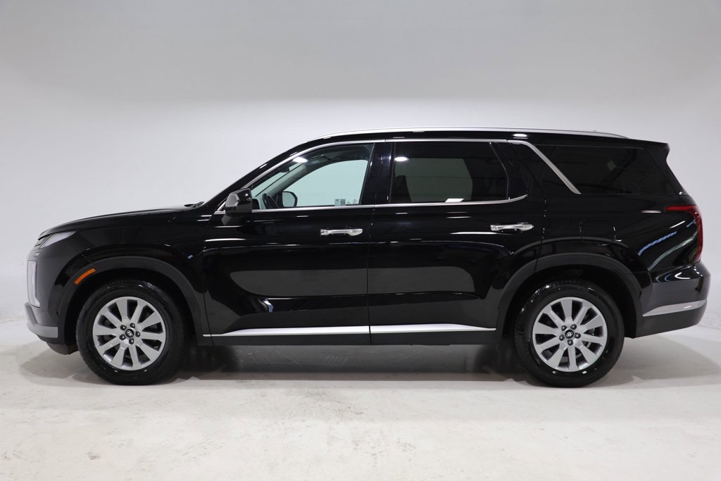 Used 2025 Hyundai Palisade SEL FWD image 4