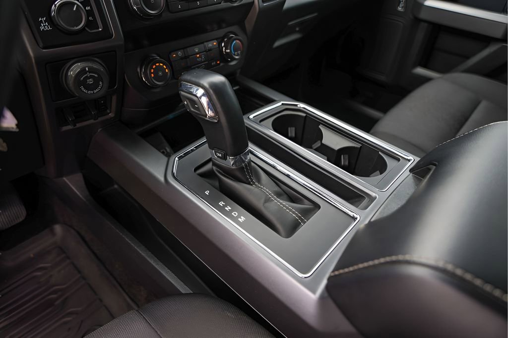 Used 2020 Ford F150 XLT w/ Equipment Group 302A Luxury AWD/4WD image 24