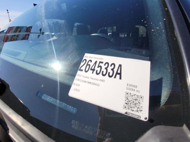Used 2022 Toyota Tacoma TRD Sport w/ Technology Package AWD/4WD image 32
