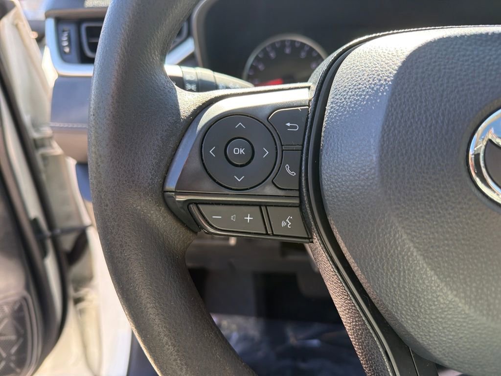 Used 2020 Toyota RAV4 XLE w/ Convenience Package image 21