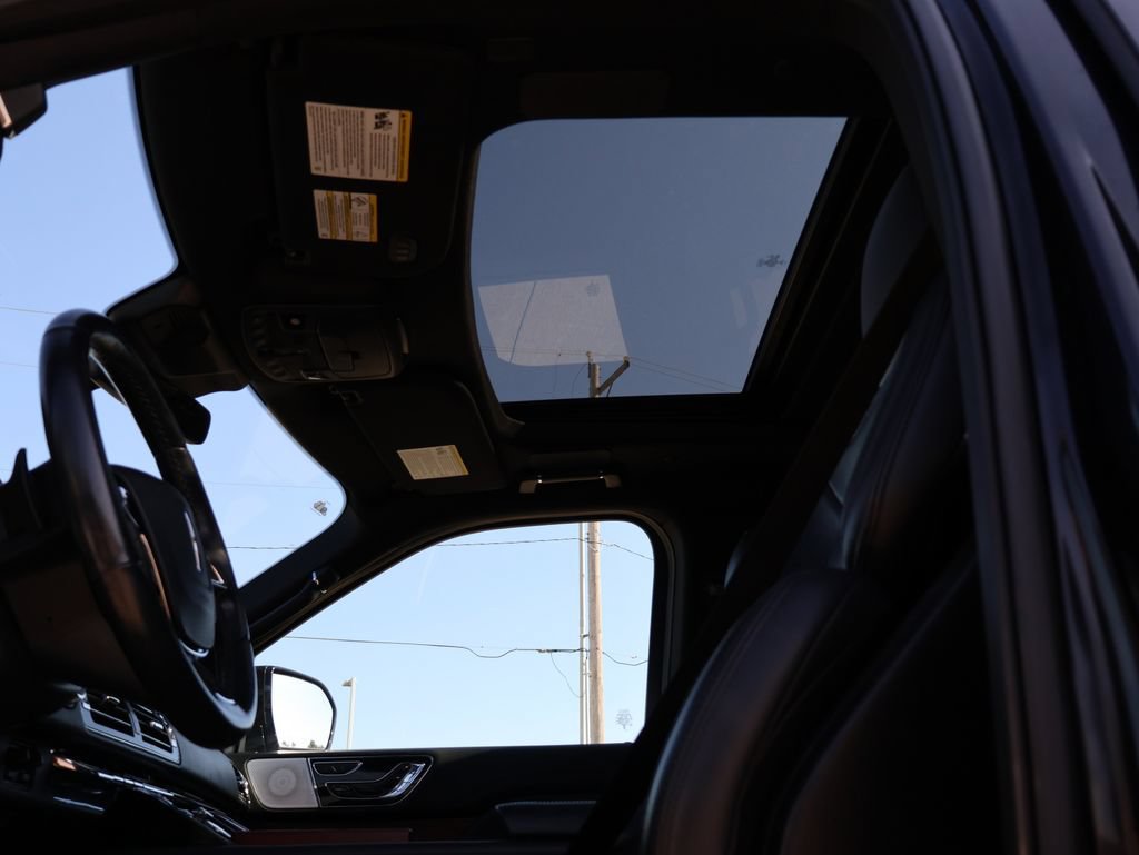 Used 2023 Lincoln Navigator L Reserve AWD/4WD image 47