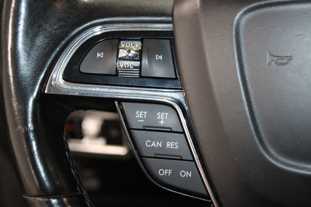 Used 2022 Lincoln Nautilus Reserve AWD/4WD image 37