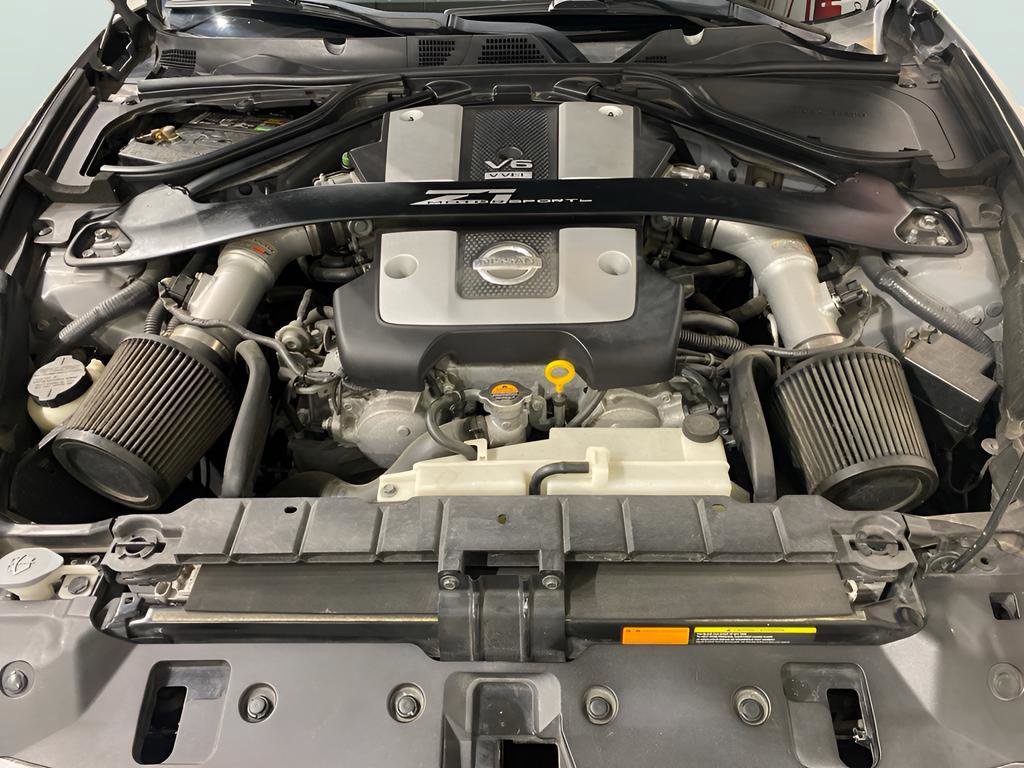 Used 2009 Nissan 370Z Touring w/ Aerodynamics Pkg image 9