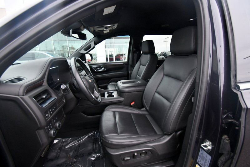 Used 2024 Chevrolet Suburban LT AWD/4WD image 14