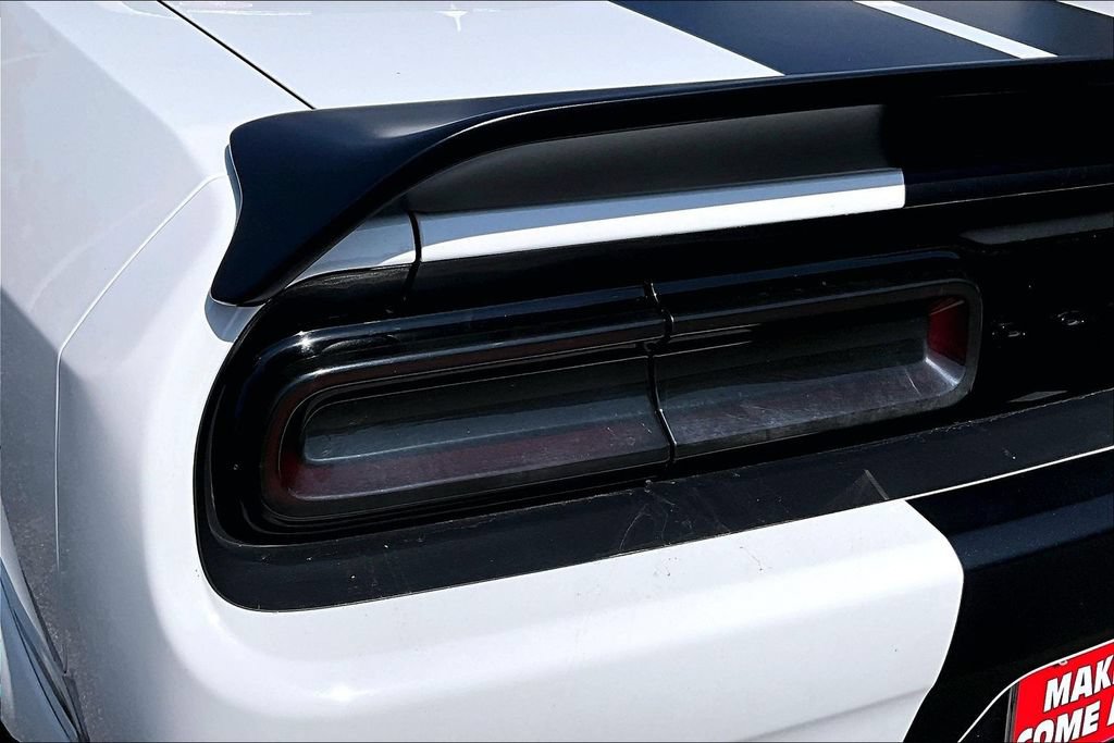 Used 2018 Dodge Challenger SRT Hellcat RWD image 34