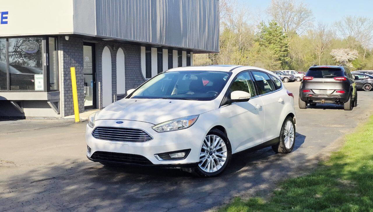 Used 2016 Ford Focus Titanium w/ Titanium Winter Package FWD image 3