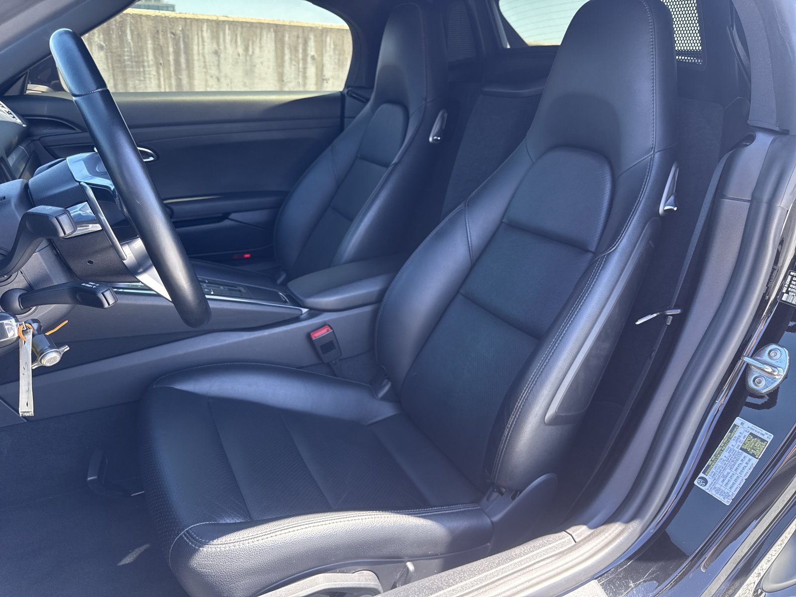 Used 2017 Porsche 718 Boxster RWD image 12
