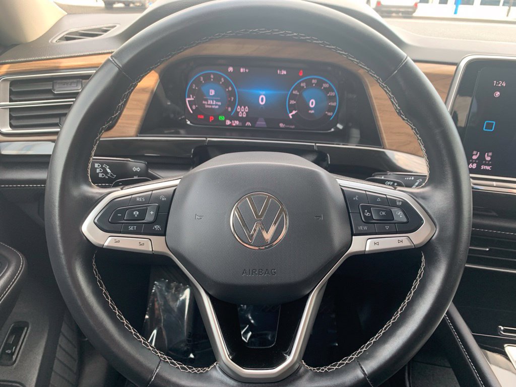 Used 2025 Volkswagen Atlas SE AWD/4WD image 9