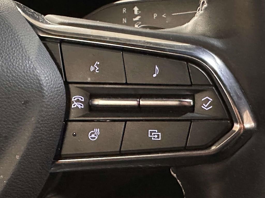 Used 2024 Chevrolet Traverse Z71 image 24