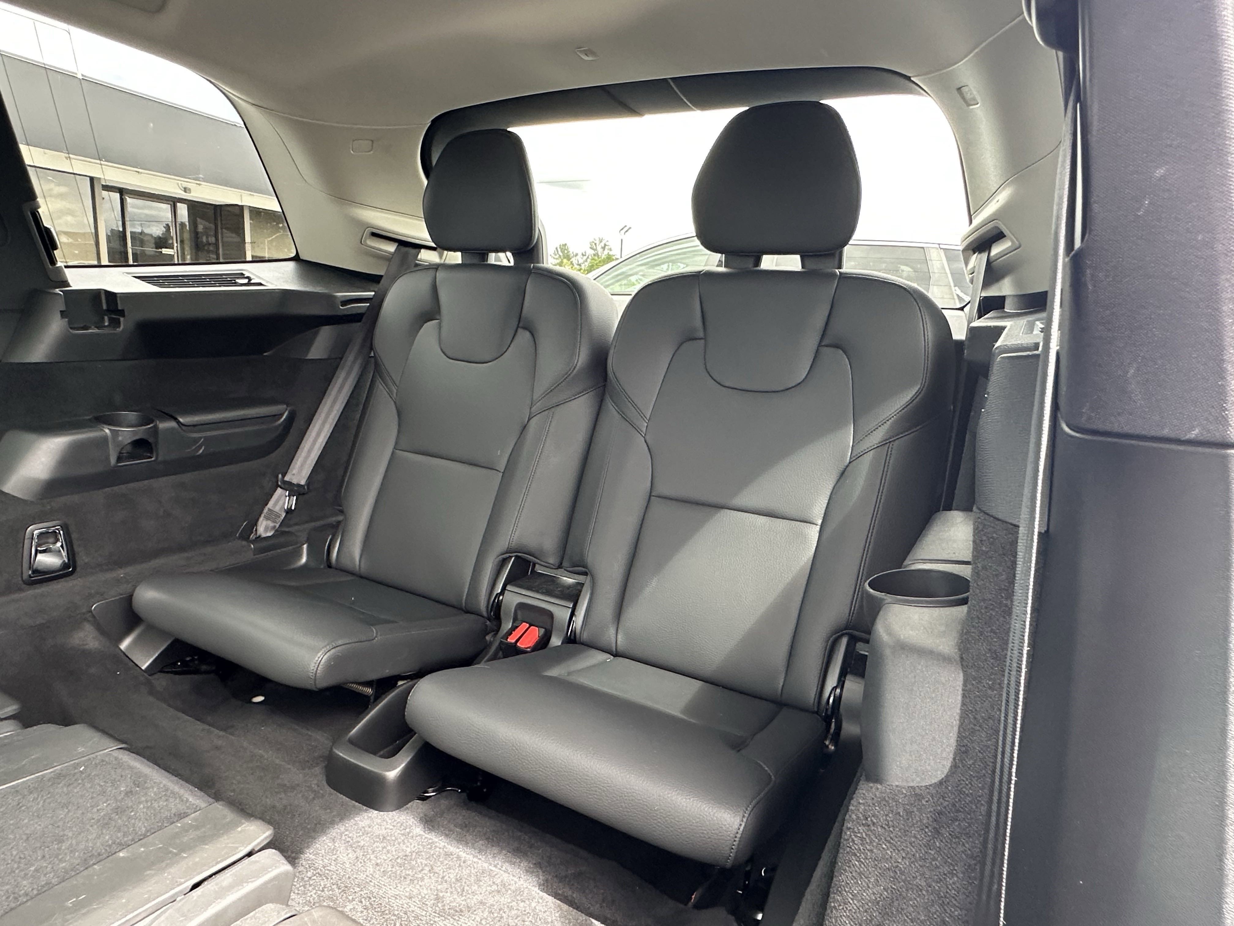 Used 2023 Volvo XC90 B5 Plus image 17