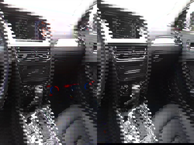 Used 2012 Audi A4 2.0T Premium Plus w/ Premium Plus Pkg image 15