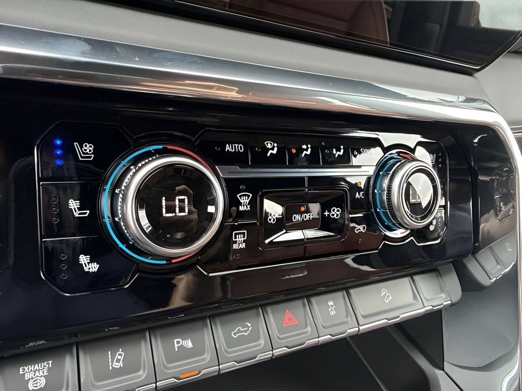 New 2026 GMC Sierra 2500 Denali Ultimate AWD/4WD image 22