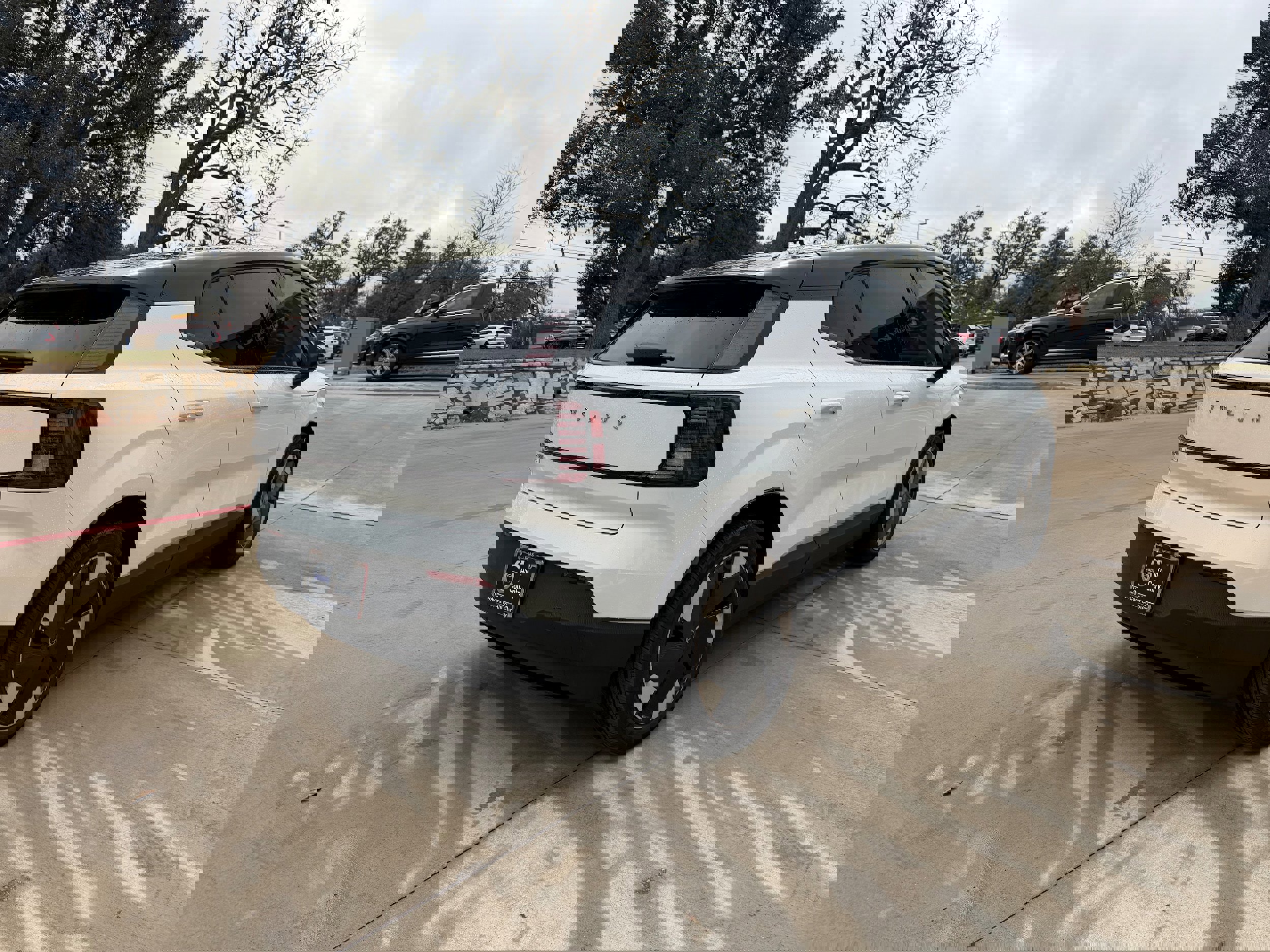 Certified 2025 Volvo EX30 Plus w/ Climate Package image 6