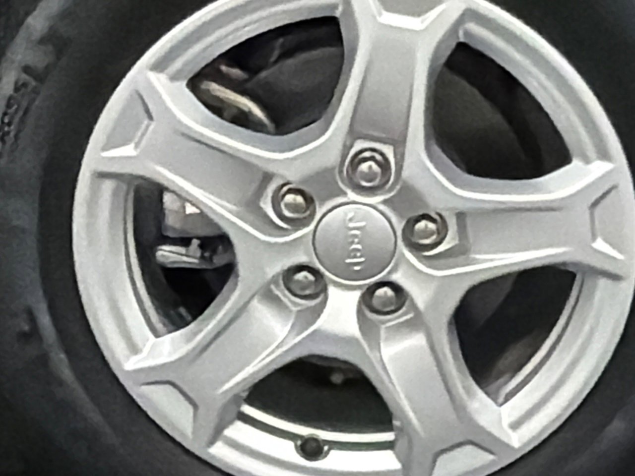 Used 2022 Jeep Compass Sport image 5