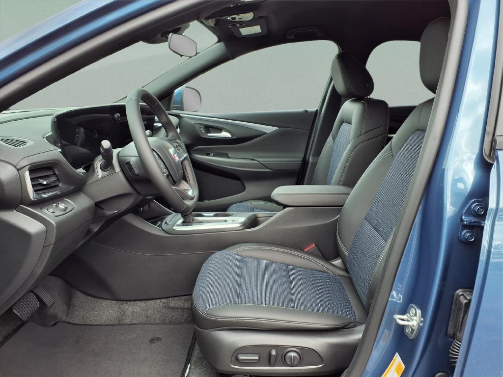 New 2026 Buick Envista Sport Touring w/ Convenience I Package FWD image 10