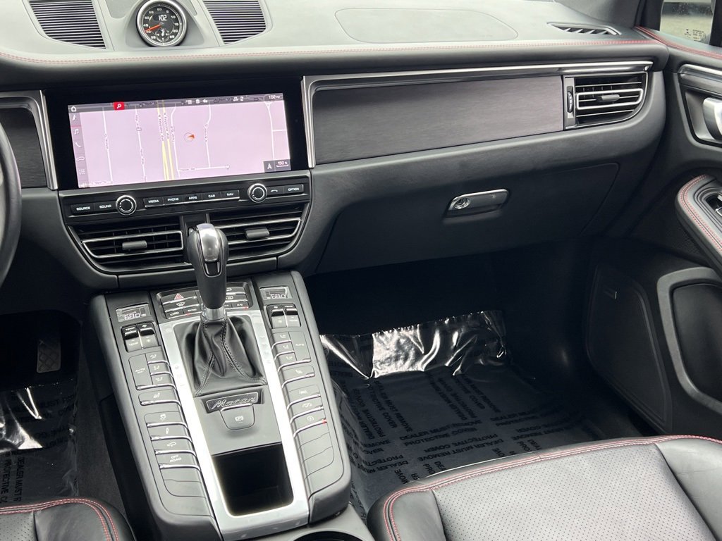 Used 2021 Porsche Macan GTS w/ Sport Chrono Package image 27