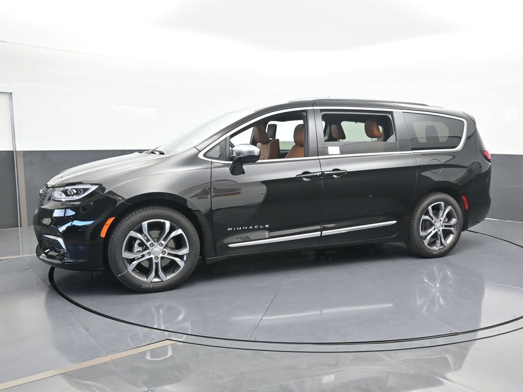 New 2026 Chrysler Pacifica Pinnacle image 2