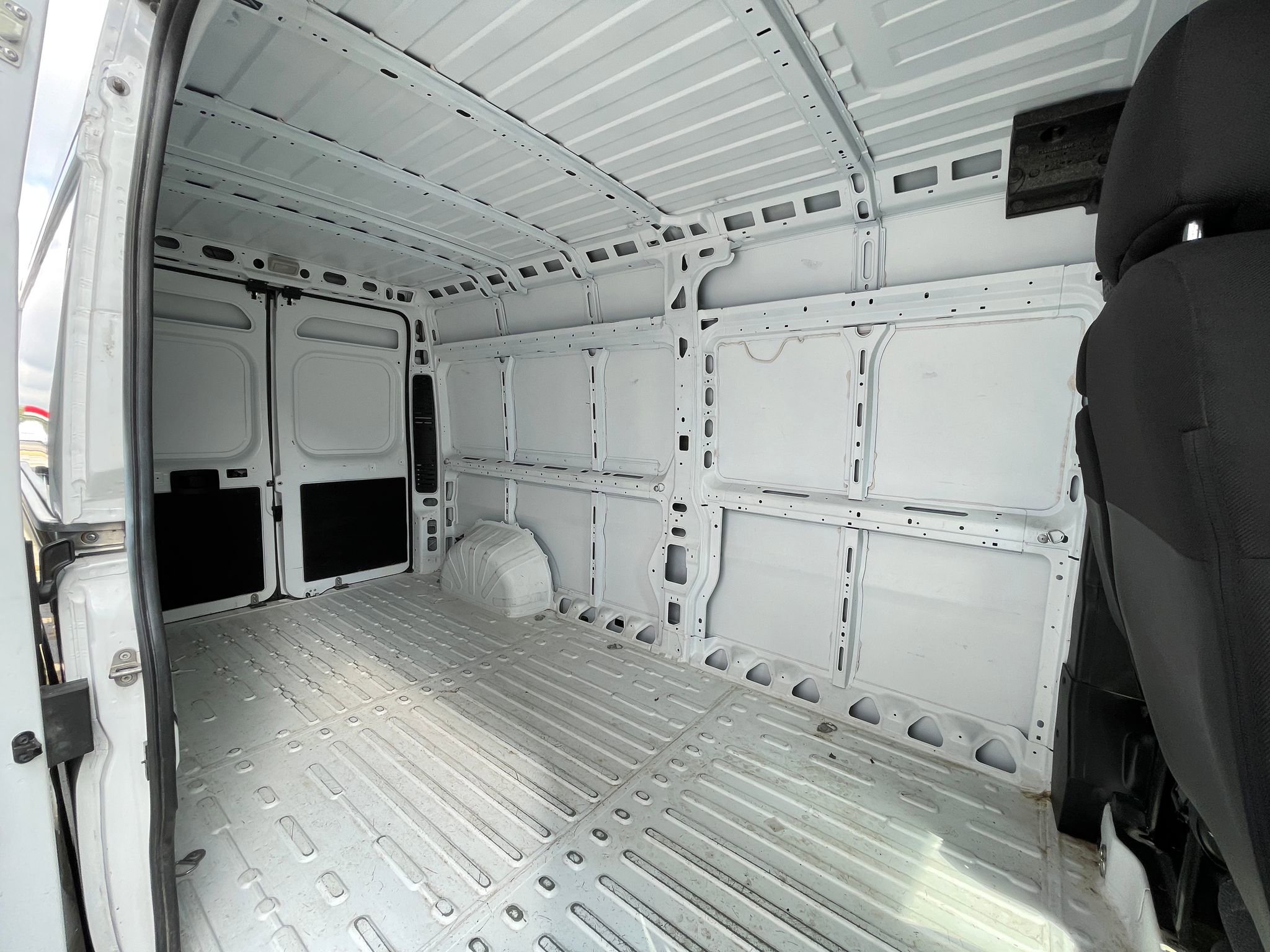 Used 2023 RAM ProMaster 3500 FWD image 27