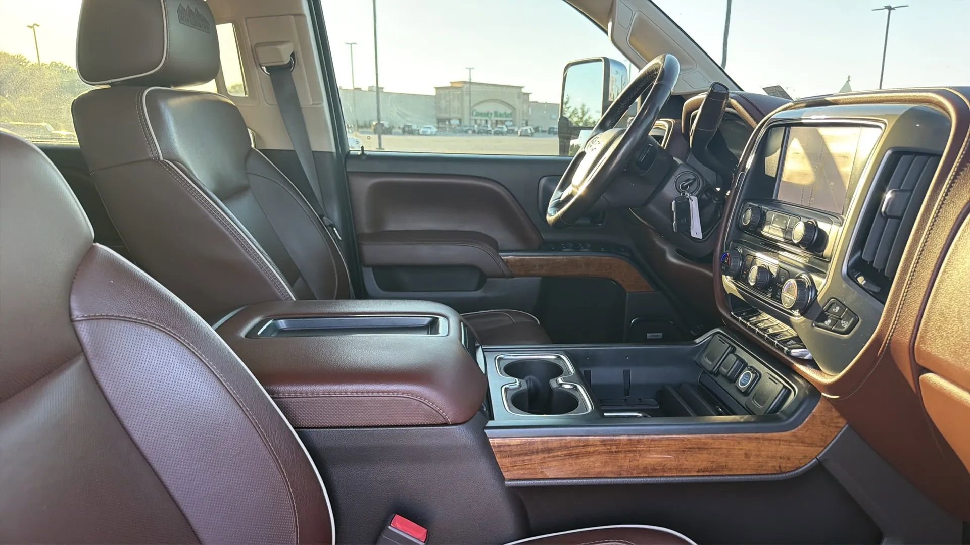 Used 2015 Chevrolet Silverado 2500 High Country w/ Duramax Plus Package AWD/4WD image 90