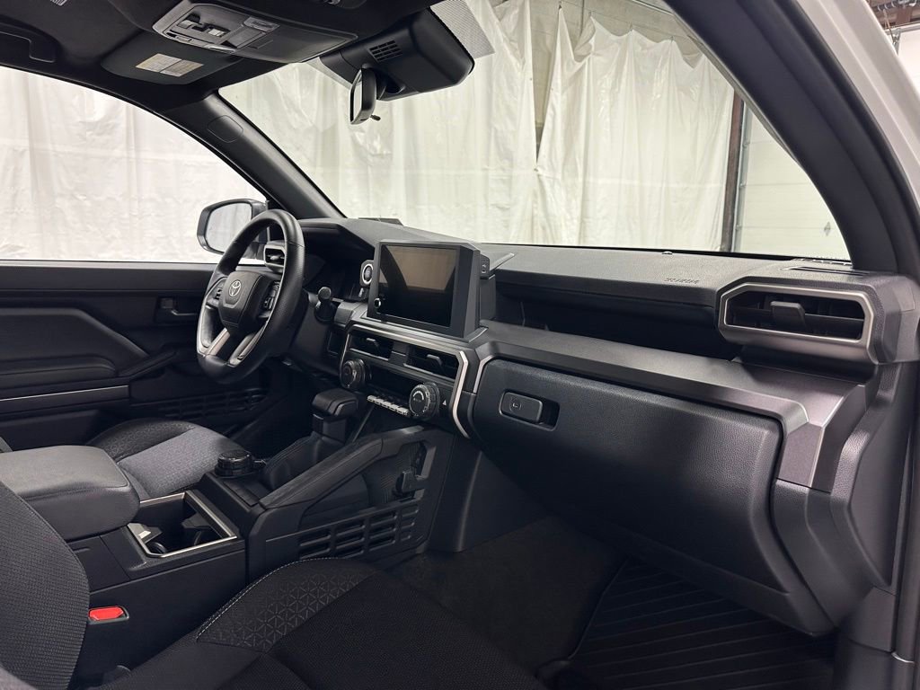 Used 2025 Toyota 4Runner SR5 AWD/4WD image 59