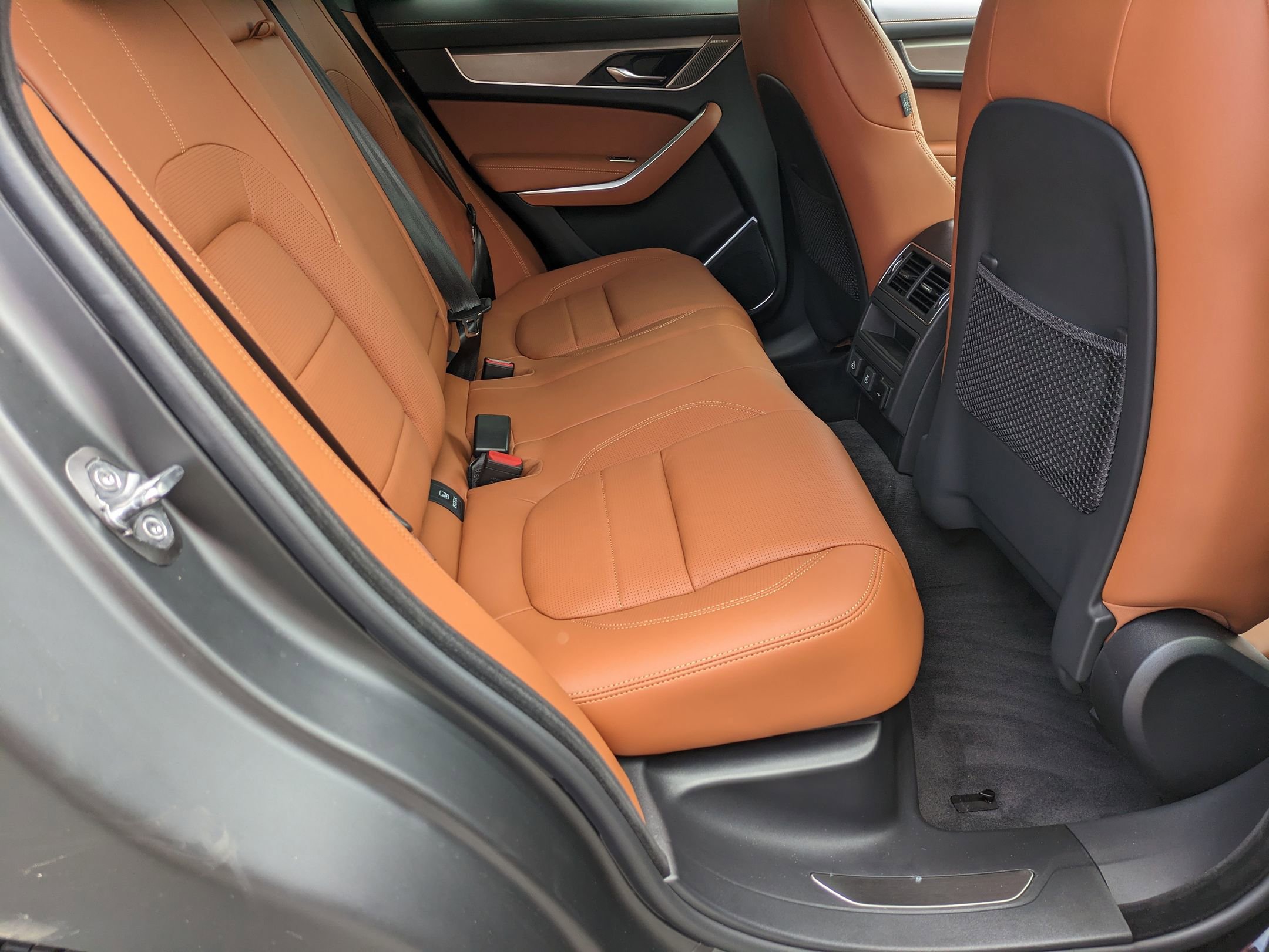 New 2026 Jaguar F-PACE R-Dynamic S image 28