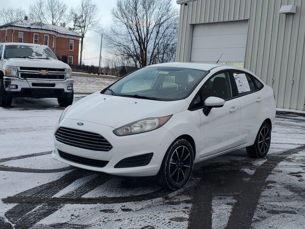 Used 2018 Ford Fiesta SE image 3