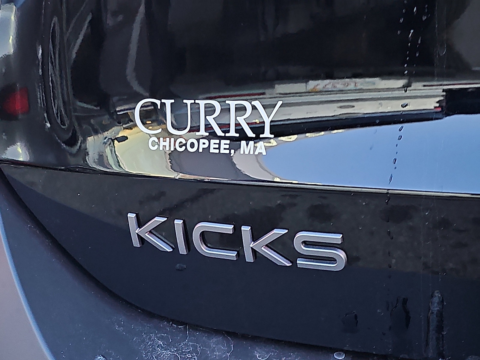 Certified 2025 Nissan Kicks SR image 31