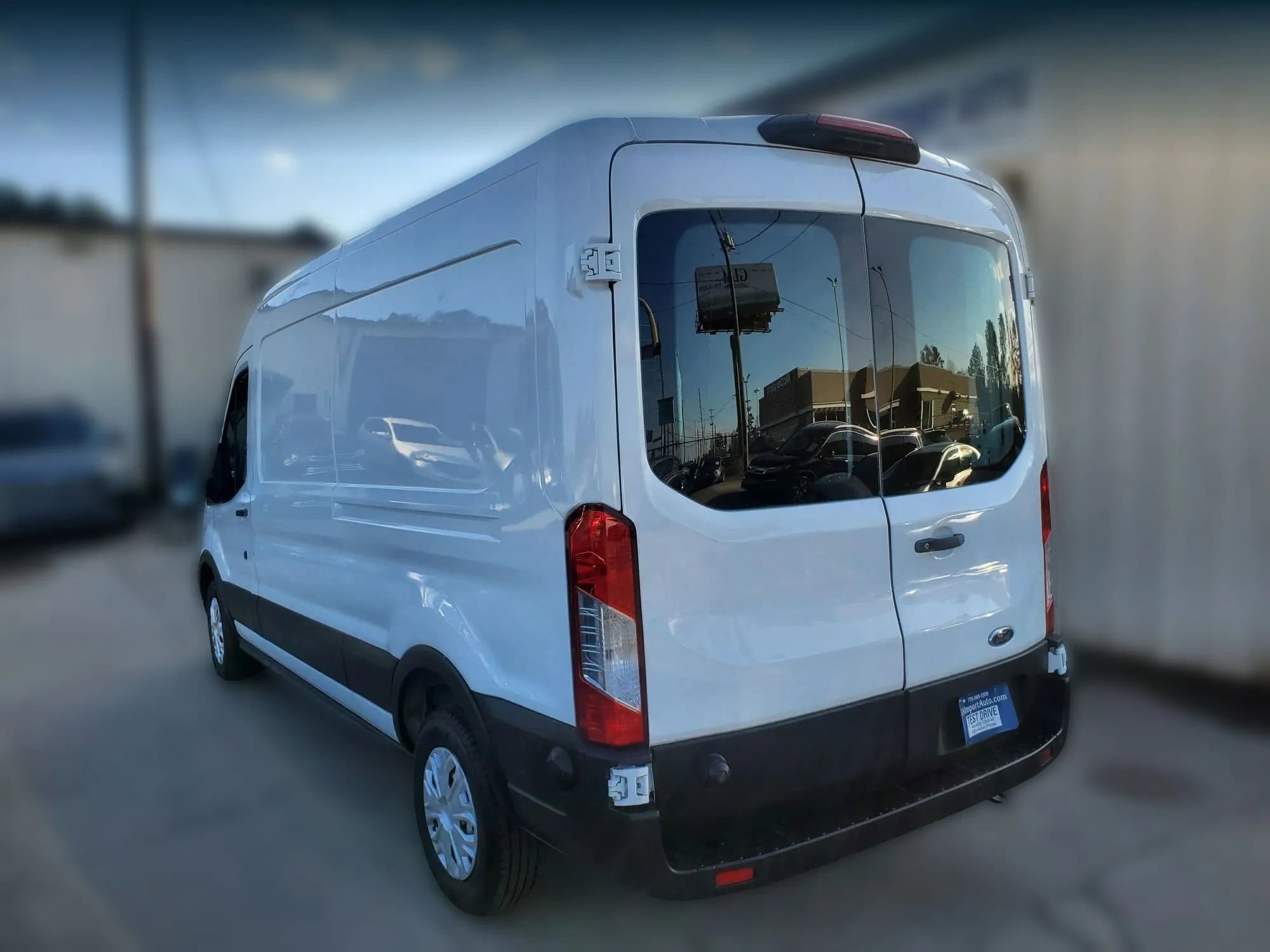 Used 2020 Ford Transit 250 Medium Roof w/ Load Area Protection Package image 7