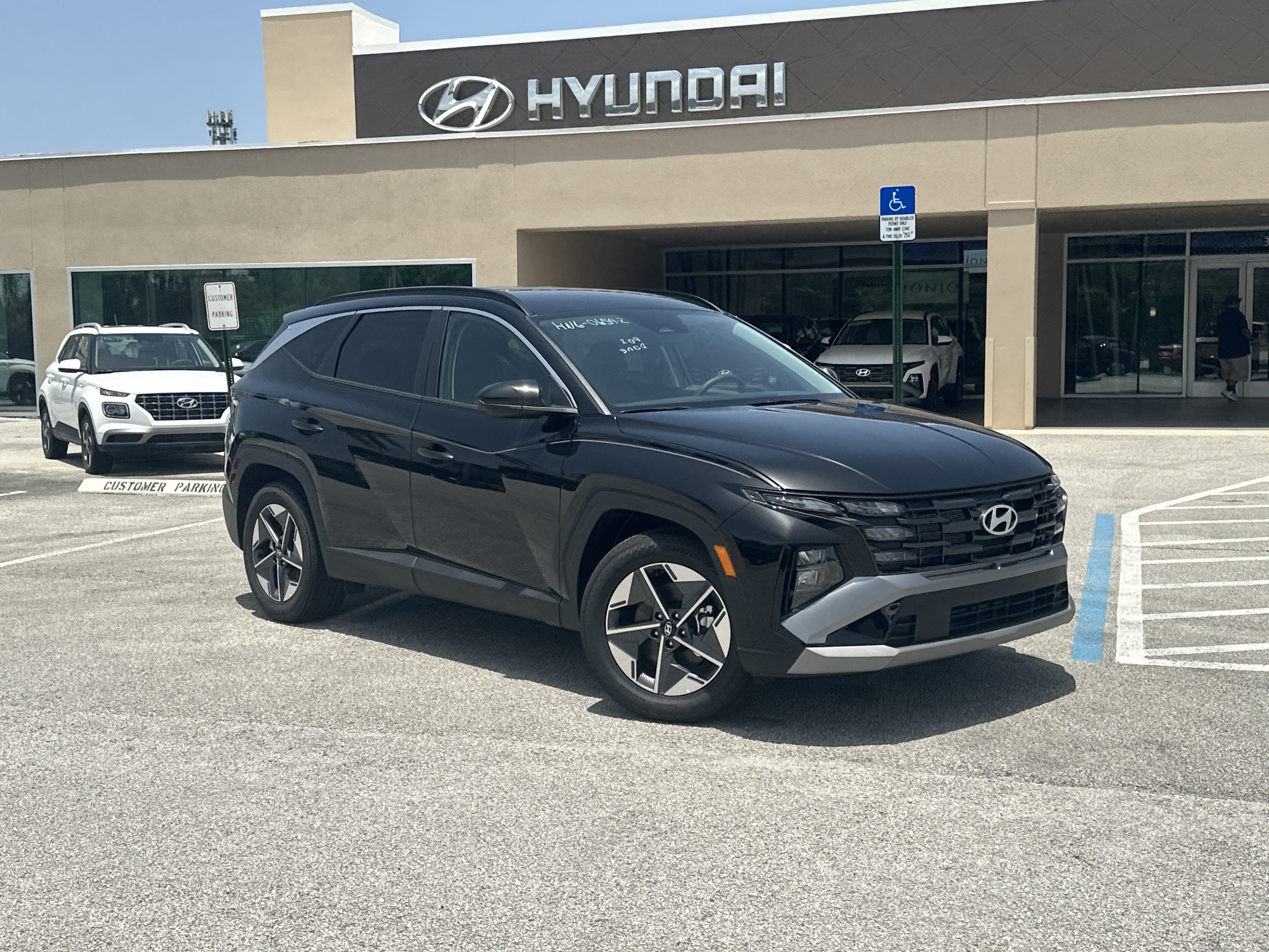 New 2026 Hyundai Santa Fe Calligraphy FWD image 2