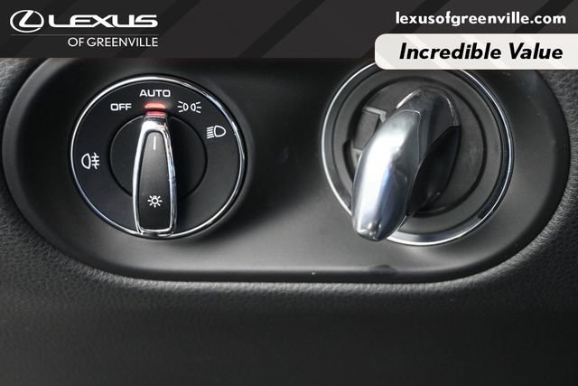 Used 2023 Porsche Macan Turbo AWD/4WD image 14