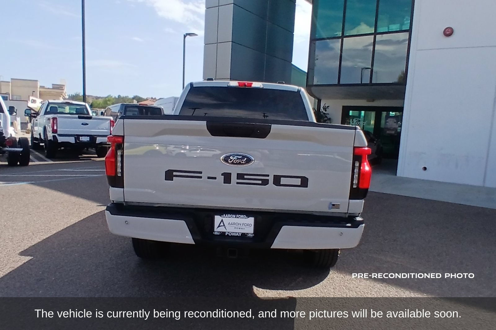 Used 2023 Ford F150 Lightning XLT AWD/4WD image 7