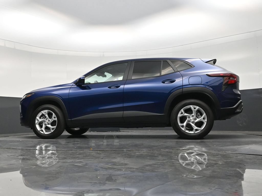 Used 2024 Chevrolet Trax LS w/ LS Convenience Package FWD image 20