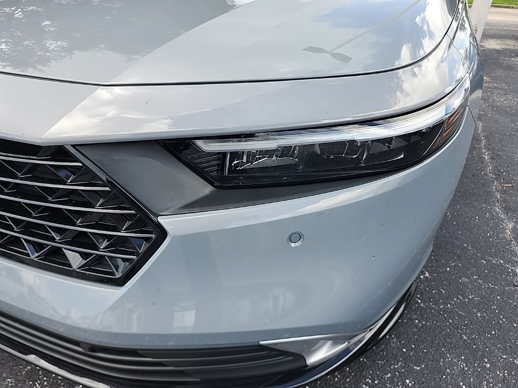 Used 2025 Honda Accord Touring image 10