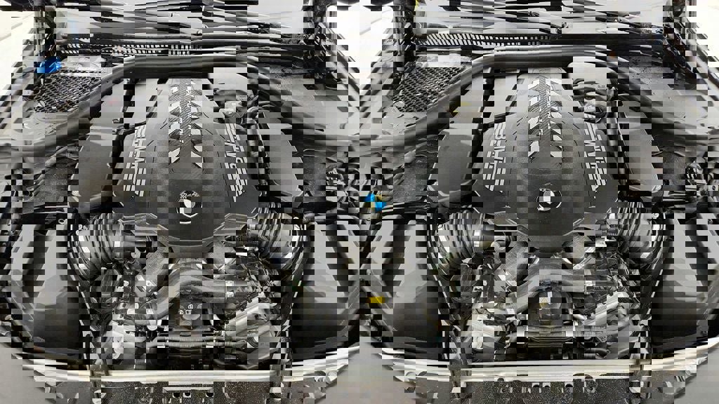 Used 2022 BMW M850i xDrive Convertible image 28