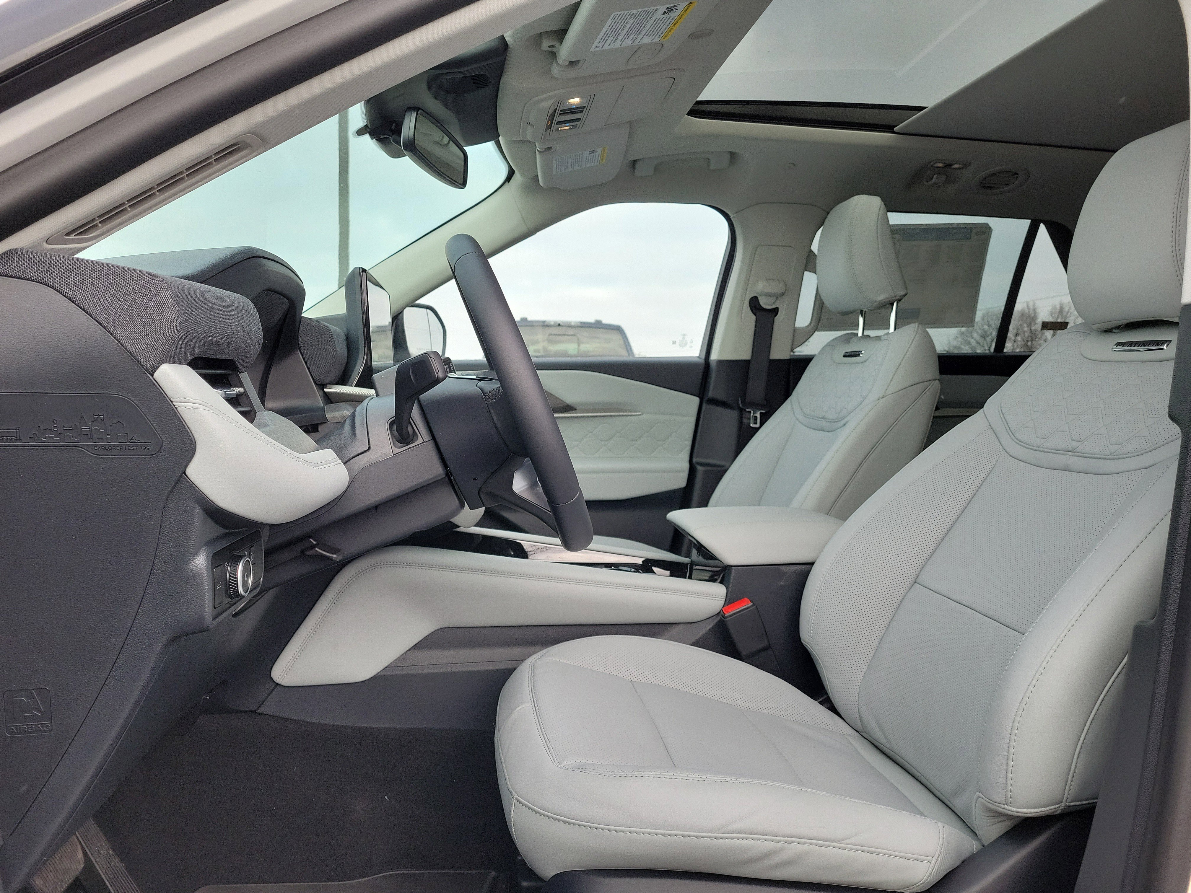 New 2026 Ford Explorer Platinum w/ LUX Leather Package image 21