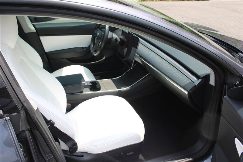 Used 2018 Tesla Model 3 Mid Range RWD image 10
