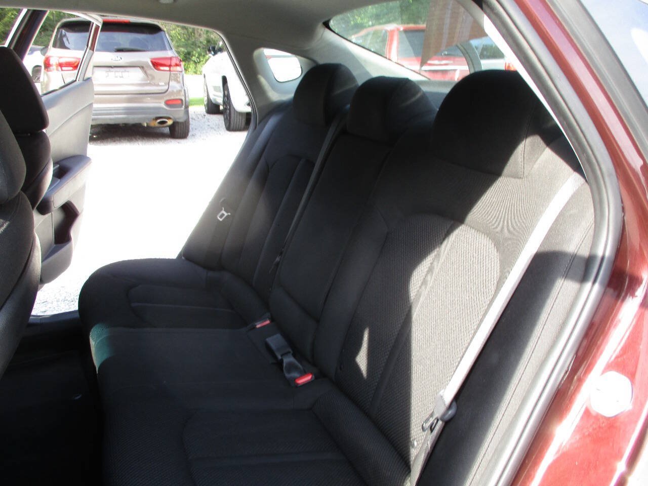 Used 2020 Kia Optima LX FWD image 28